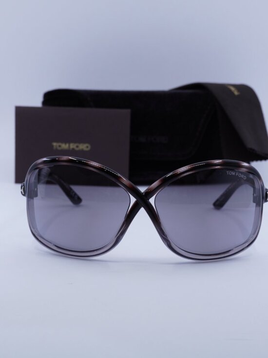 Tom Ford Bettina FT1068 55C Geometric Sunglasses - Gradient Grey Havana/Smoke main image 5